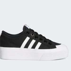Adidas Nizza sneakers size 8